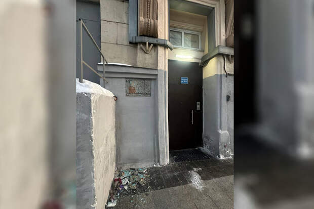 Разбивший мемориальную доску Политковской назвал происшедшее случайностью