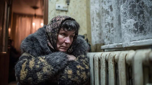 В Киеве уже заговорили о талонах на еду. Началась катастрофа. Зеленский подлил масла в огонь