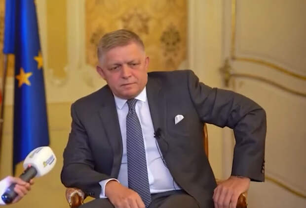 Фицо попросил новое правительство Нидерландов не лезть в дела Словакии