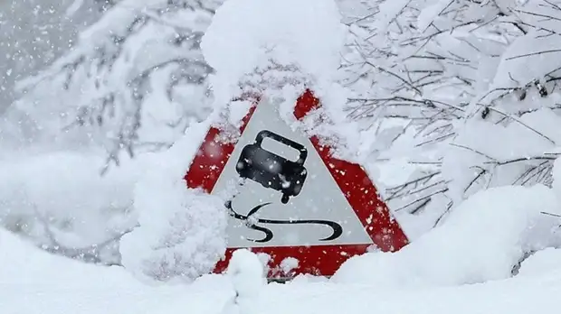 МЧС предупредило о метели с порывами ветра в ХМАО