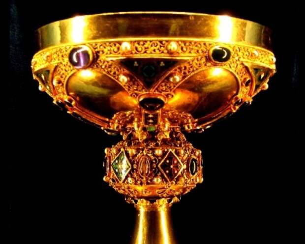 Чаша Собора Реймса, 12-й век