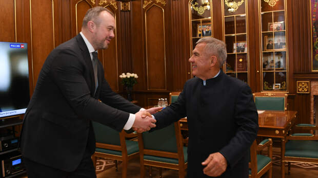 Рустам Минниханов встретился с заместителем начальника Управления Президента РФ по внутренней политике Евгением Грачевым