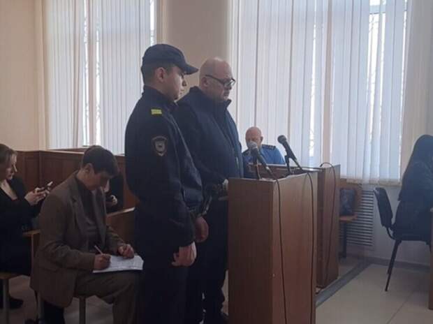 Экс‑глава Курской области Алексей Смирнов признал вину и сообщил о контузии