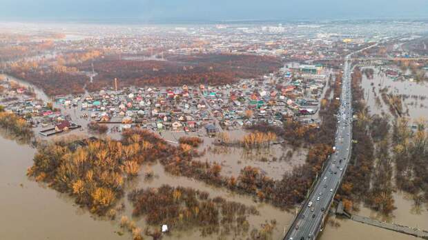 Уровень воды в Урале у Оренбурга снизился до 920 см