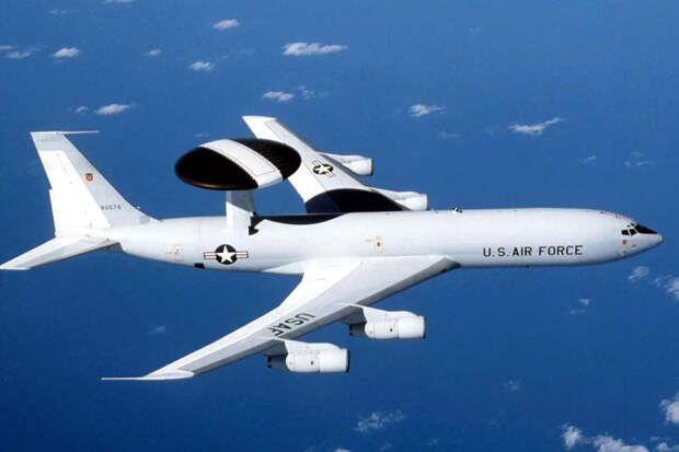 РИА: самолет-разведчик НАТО провел разведку у границы с Украиной