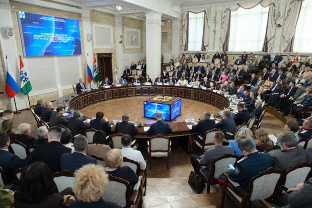 Андрей Травников принял участие в заседании коллегии министерства региональной политики