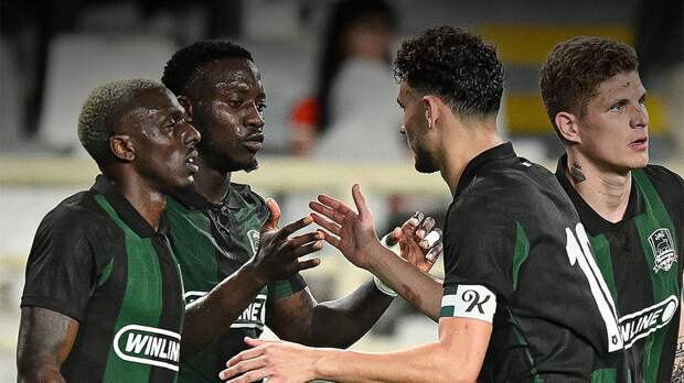 «Краснодар» громит «Зенит» со счетом 3:0, забив два гола за три минуты