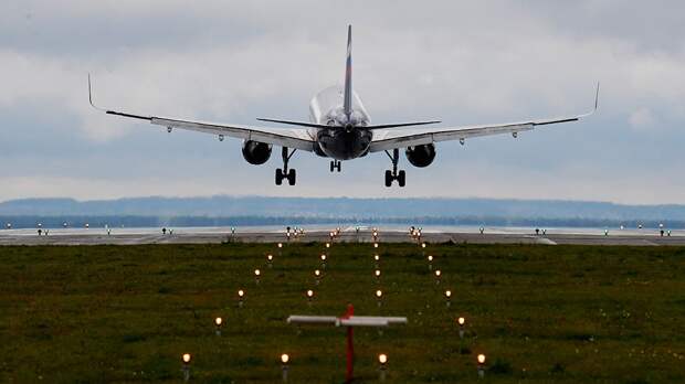За рубежом на сегодняшний день задержано 77 российских самолетов