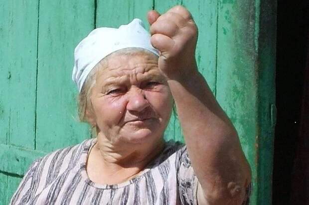 «Прекратите войну! Западная Украина, б***, начала!» – пенсионерка в эфире укро-ТВ сказала правду