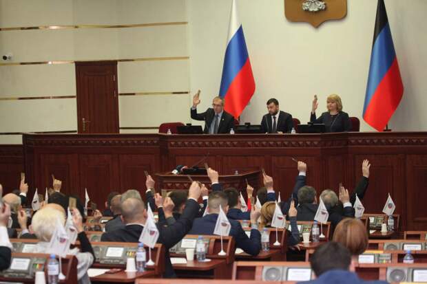 https://zen.yandex.ru/media/kaleidoscopelive/parlament-dnr-otmenil-moratorii-na-ispolnenie-smertnyh-prigovorov-62c835248e03103b207a49e7