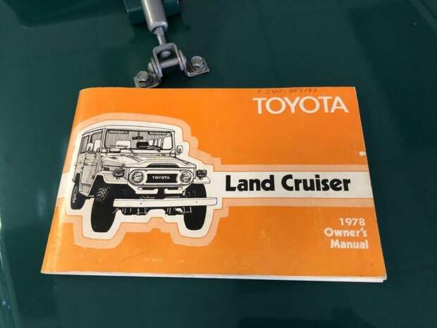 40-летний и полностью оригинальный Toyota Land Cruiser FJ40 land cruiser, toyota, toyota land cruiser, авто, автомобили, найдено на ebay, олдтаймер, ретро авто