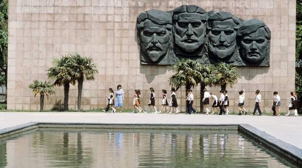Памятник 26 бакинским комиссарам в Баку, середина 1980-х годов