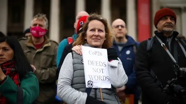 В Лондоне проходит митинг экоактивистов