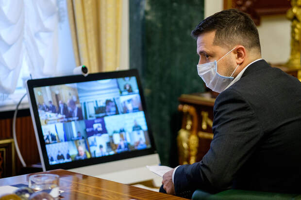 Зеленский призвал сограждан «влюбить друзей в украинский язык»