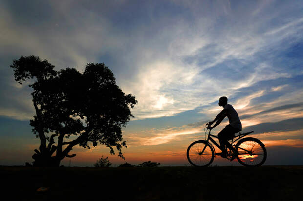 Sunset and cycling  by Rozel Kazi 🇧🇩 on 500px.com