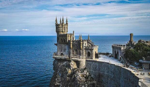 Туристы стали чаще выбирать для отдыха отели 4–5* в Крыму