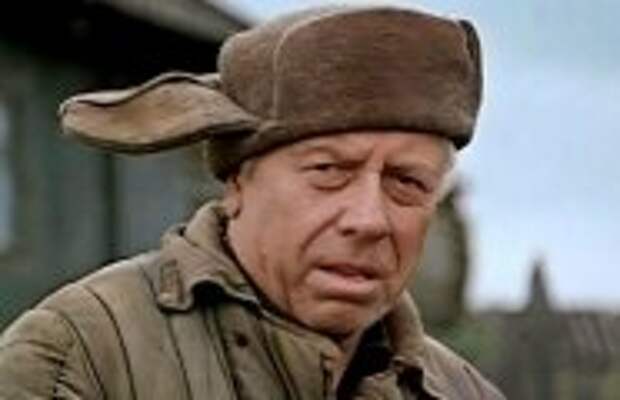 Шоу-бизнес: Он скрывал, но шила не утаишь: За какое преступление на фронте Папанову дали 6 лет лагерей