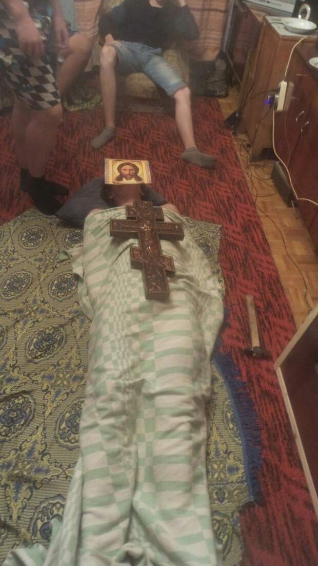 Никогда не сдавайте квартиру студентам Никогда не сдавайте квартиру студентам
