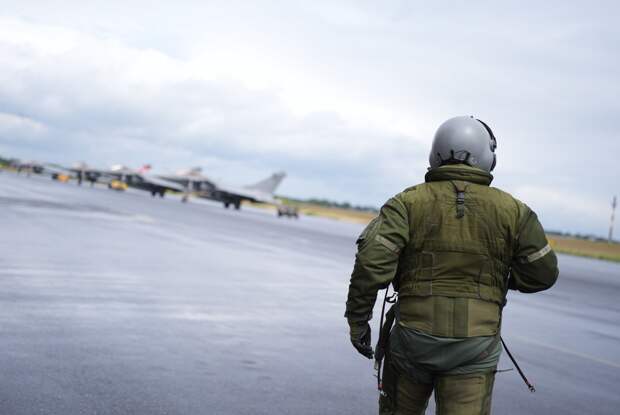 Законная цель: Россия будет уничтожать истребители F-16 на "общих условиях"
