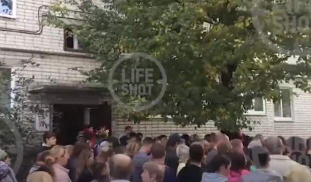 В Неклюдове простились с убитой 9-летней Лерой Пазухиной