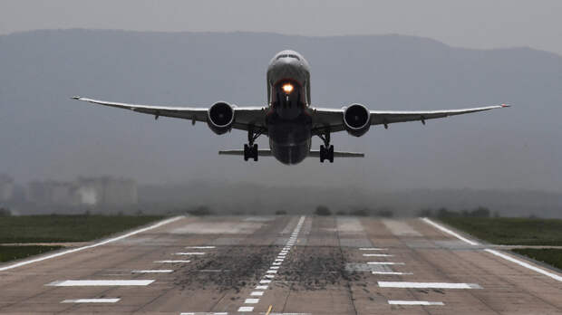 Аэропорт Пулково возобновил работу