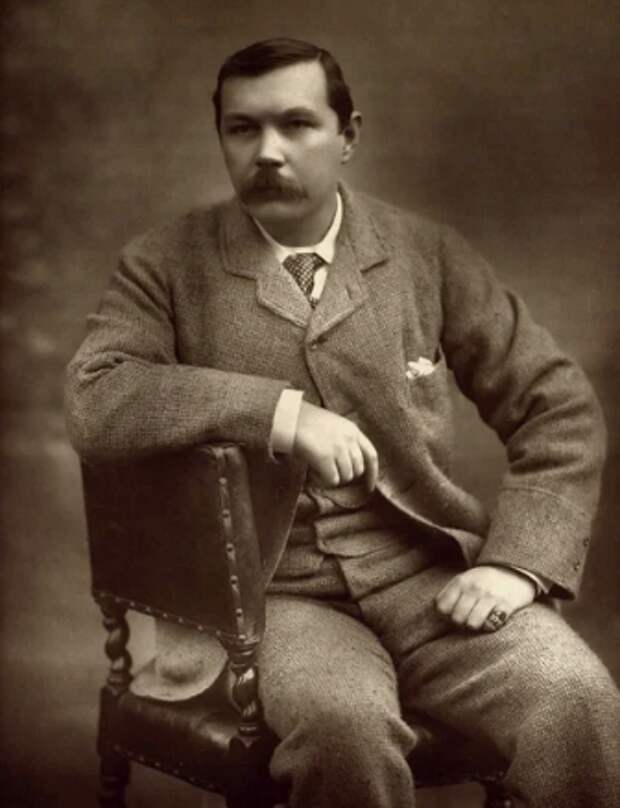 Конан Дойл, автор