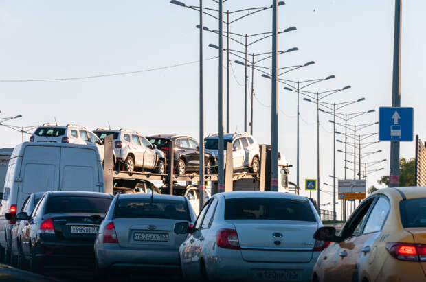 На трассе Пермь — Екатеринбург длина пробки достигла 16 километров