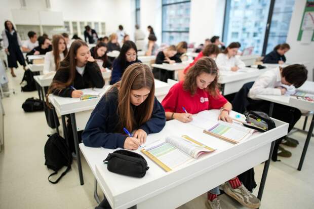 Подростки стали чаще выбирать творческие профессии вместо IT