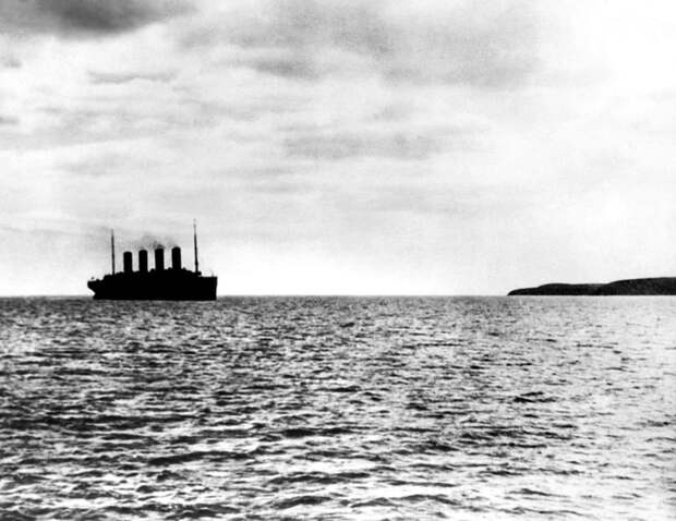 19 зловещих снимков, сделанных на "Титанике" накануне его гибели катастрофа, пока "Титаник" плывет, предчувствие