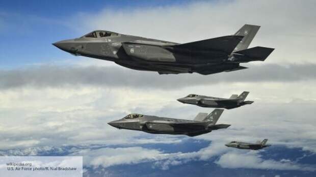 Sohu раскрыло секрет, почему Польша опасается размещать F-35A близко к РФ Sohu раскрыло секрет, почему Польша опасается размещать F-35A близко к РФ