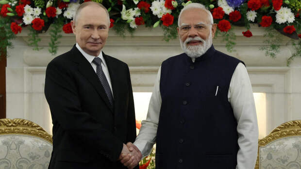 Почему Путин сейчас поехал к Моди?. Фото: © REUTERS /Alexander Kazakov/Sputnik/Pool