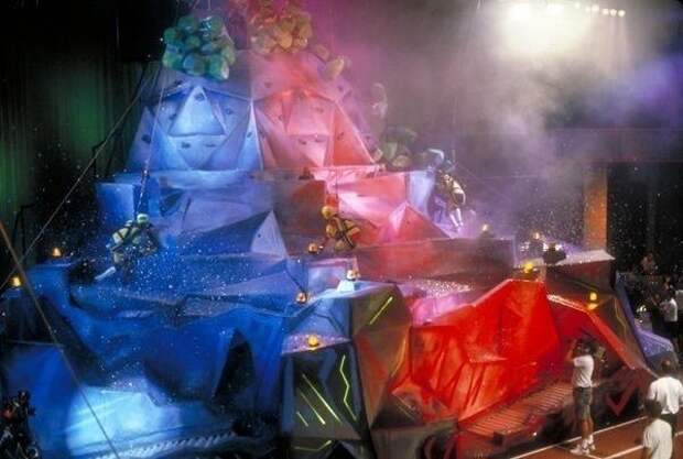 9. Шоу «Царь горы» когда-то казалось невероятно захватывающим 90-е годы, sega, желанный подарок, история, поколение 90-х, телефон