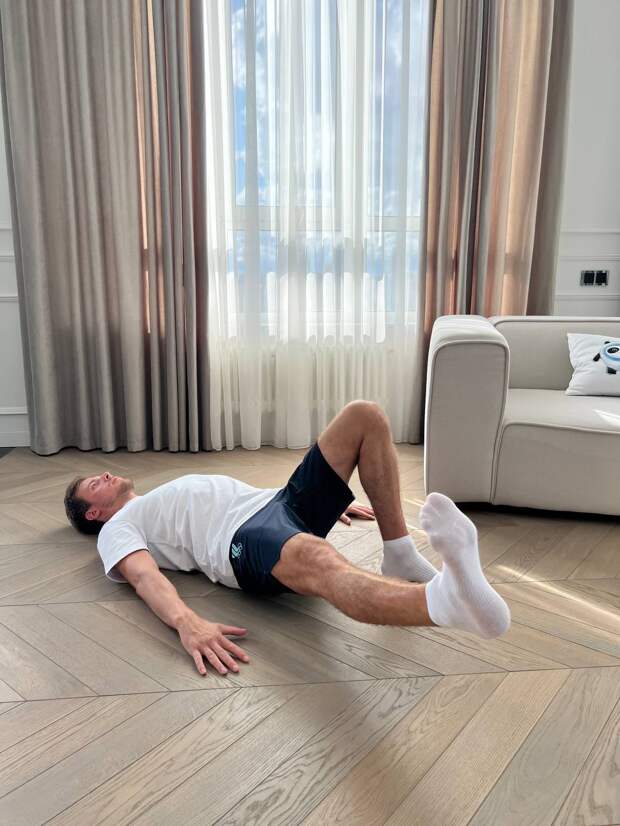 Упражнения на ноги для ленивых: подборка от олимпийского чемпиона Никиты Кацалапова