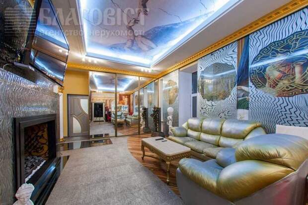 Заповедник золотых диванов или стильная квартира в Киеве