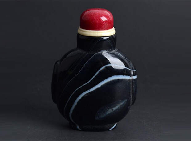 бутылочка - пузырек из черного агата