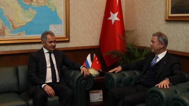 Что решили министр обороны Турции и Шойгу в телефонном разговоре по Сирии