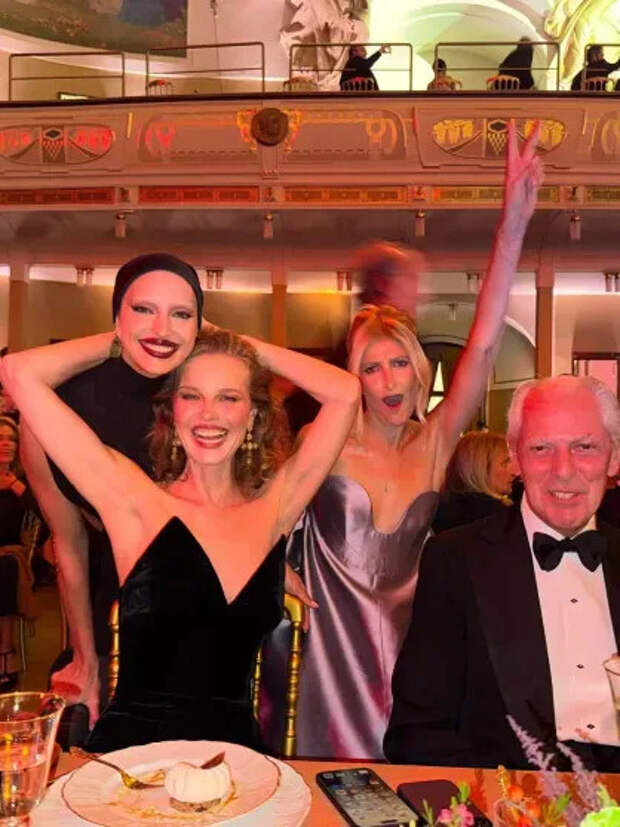 Ирина Шейк, Ева Герцигова