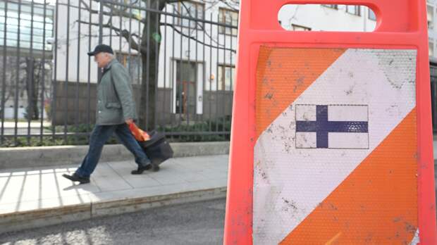 "Пожалуйста, спасите!" В Финляндии пали на колени перед Россией