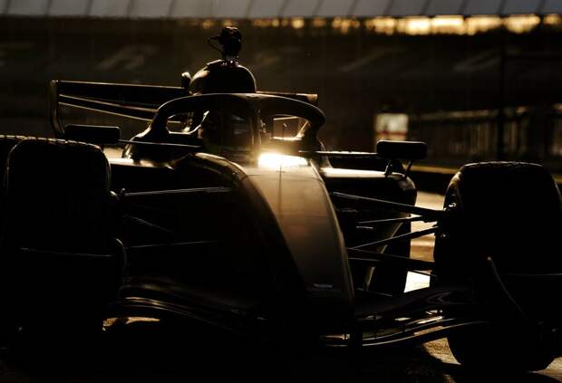 Cadillac провела обкатку своей первой машины Формулы 1. Фото и видео