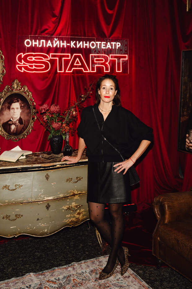 Укус ночи: Юлия Хлынина, Татьяна Догилева и Ольга Медынич Укус ночи: Юлия Хлынина, Татьяна Догилева и Ольга Медынич