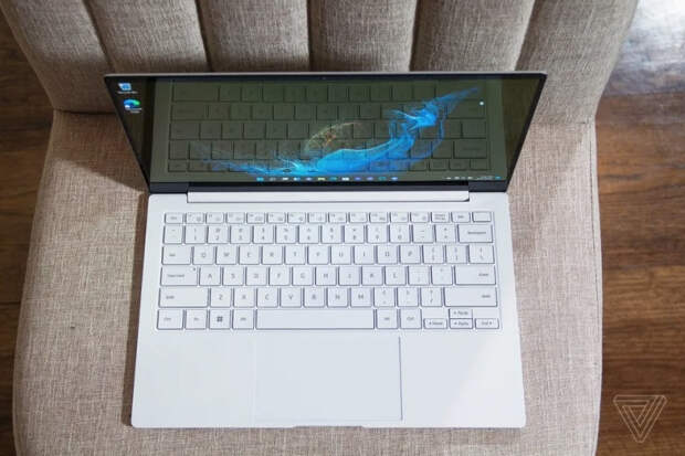 Galaxy Book 2 Pro / Источник изображения: The Verge