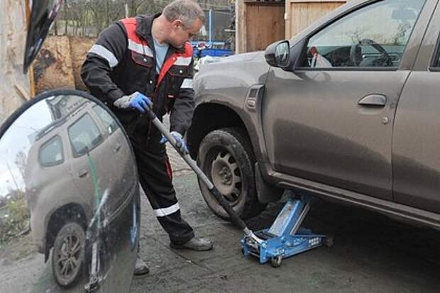 Москвичей с летней резиной призвали временно пересесть на метро
