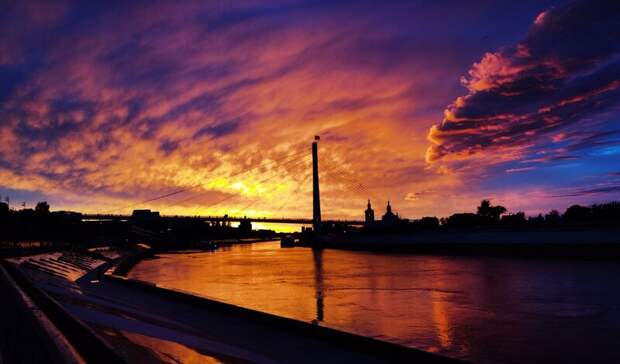 Арест за изнасилование детей, стобалльники ЕГЭ получат 100 тыс рублей, тарифы ЖКХ