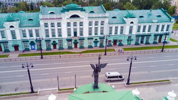 Омский музей изобразительных искусств представил выставку графики Шишкина