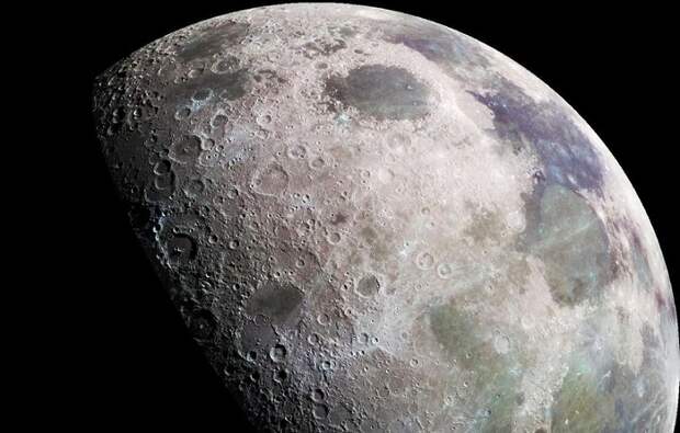 Ровер Yutu-2 обнаружил на обратной стороне Луны странные камни