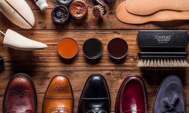 Как заклеить подошву обуви в домашних условиях