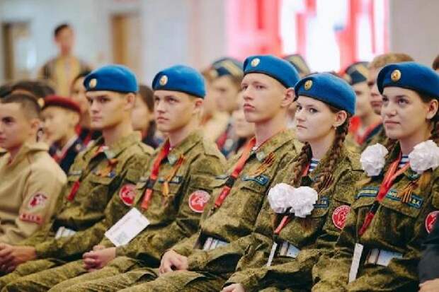 "Юные десантники" представили Тамбовскую область на Всероссийском слете "Пост №1"