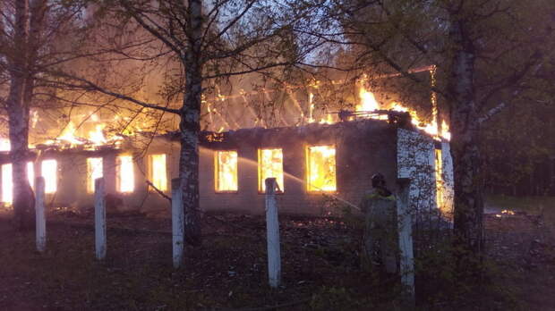 В Чучкове сгорело здание бывшего сада
