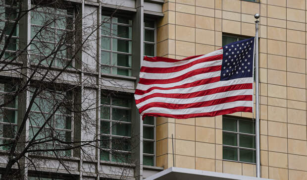 США потребовали от 24 российских дипломатов покинуть страну до 3 сентября