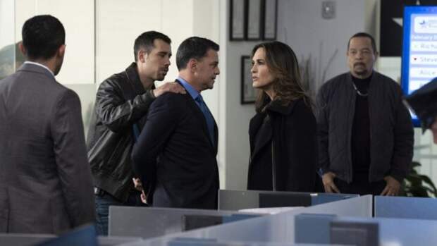 Law & Order: SVU Season 26 Episode 11 Round Table:  Did We REALLY Need That Cold Open?